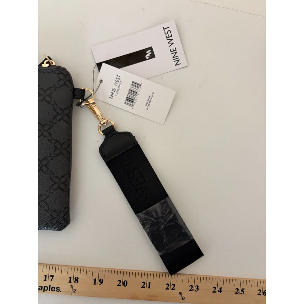 Nine west Wristlet NEW - Picture 6 of 10